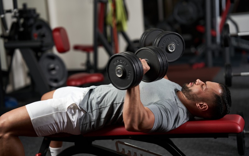 Dumbbell Bench Press bài tập đẩy ngực bằng tạ tay