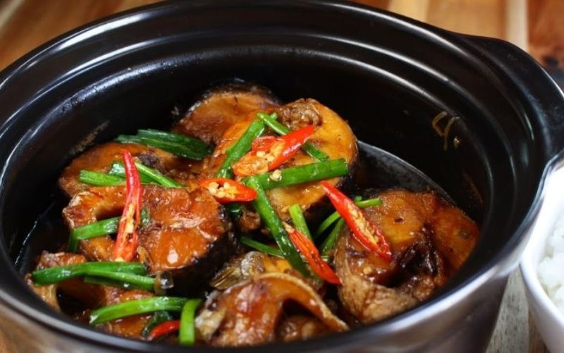 Cá lóc kho tộ, canh bí đao nấu thịt