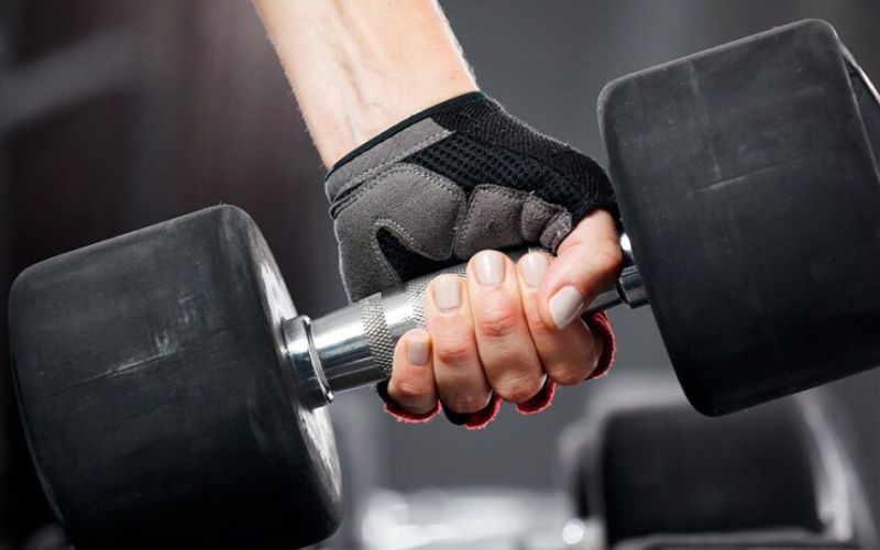 Lý do nên sử dụng găng tay tập gym