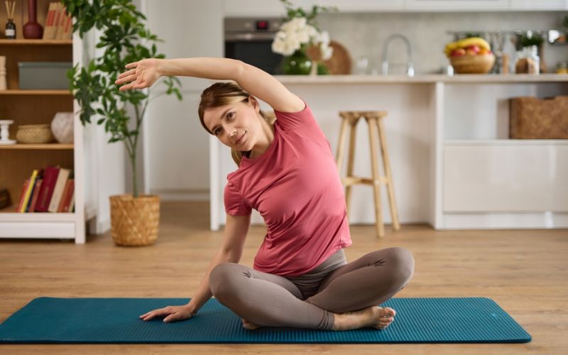 Ai phù hợp với yoga mix?