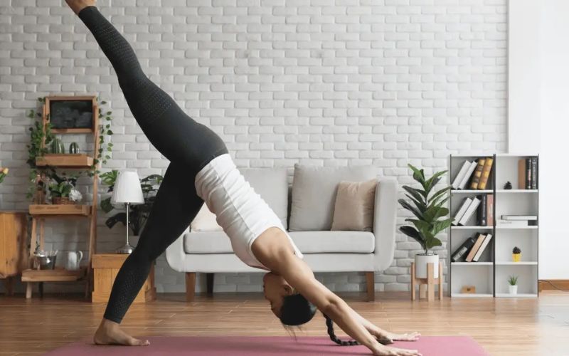 Bí quyết giúp bạn vào tư thế chó úp mặt đúng cách
