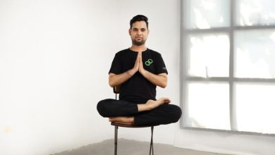 yoga với ghế