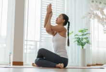 7 ngày yoga chữa bệnh đau mỏi vai gáy