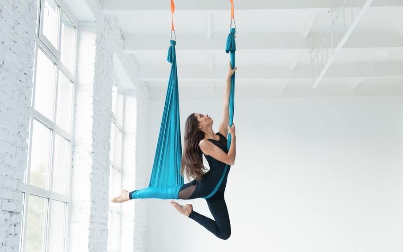Ai nên và không nên tham gia tập yoga dây?