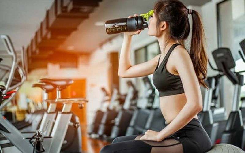 Bổ sung đủ nước để duy trì năng lượng