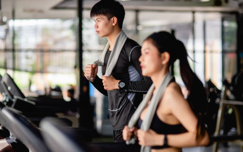 Hít thở đúng nhịp, sâu và ổn định
