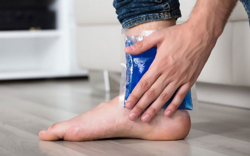 Làm gì để giảm đau cổ chân khi chạy bộ