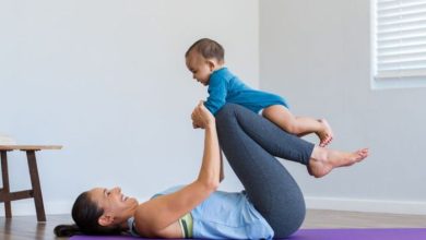 tập yoga cho mẹ sau sinh