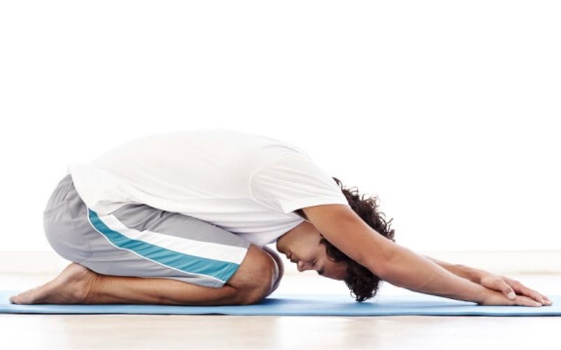 Tư thế Em Bé (Child's Pose – Balasana)