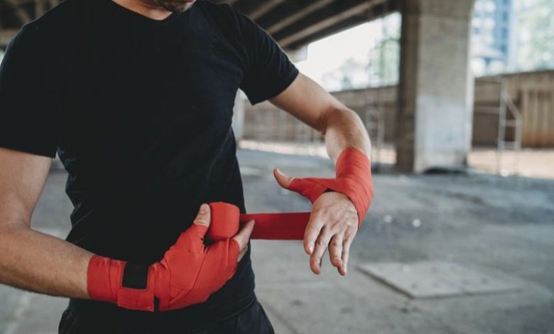 Tập boxing bị đau cổ tay
