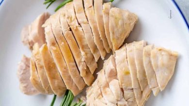 100g ức gà luộc bao nhiêu calo