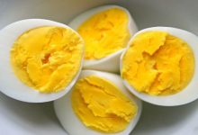 2 quả trứng gà luộc bao nhiêu calo​