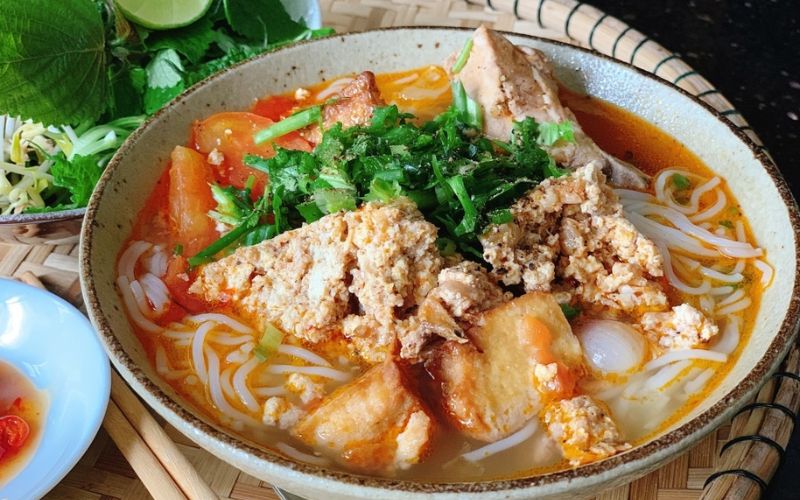 Ăn bún riêu có tăng cân không?