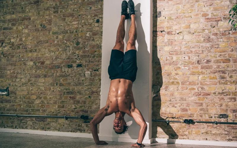 Handstand Push Up
