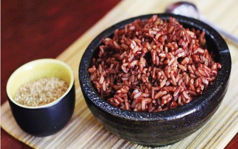 Lời khuyên khi ăn cơm để giữ dáng và khỏe mạnh