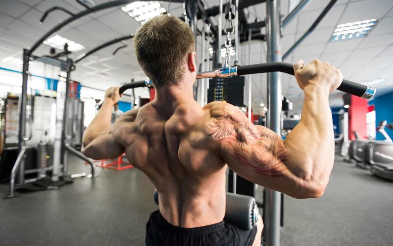 Máy kéo xô (Lat Pulldown)