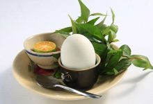 trứng vịt lộn bao nhiêu calo