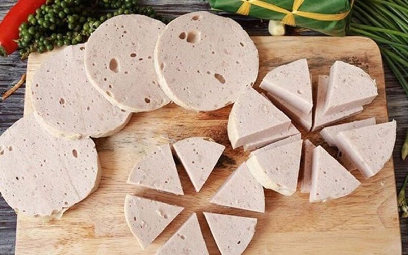 Ăn chả lụa có khiến bạn tăng cân không?