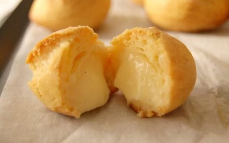 Bánh su kem là bánh gì?