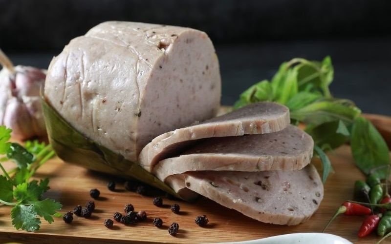 Bí quyết ăn chả lụa mà không lo tăng cân