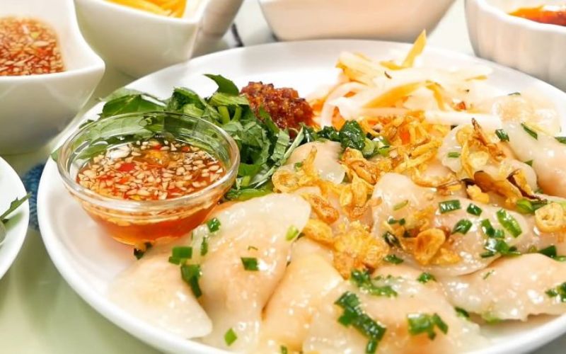 Cách ăn bánh bột lọc không lo tăng cân