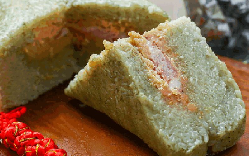 Cách ăn bánh chưng đúng để không lo tăng cân