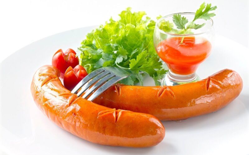 Cách ăn xúc xích giảm cân