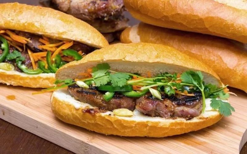 Cách điều chỉnh chế độ ăn với bánh mì thịt nướng