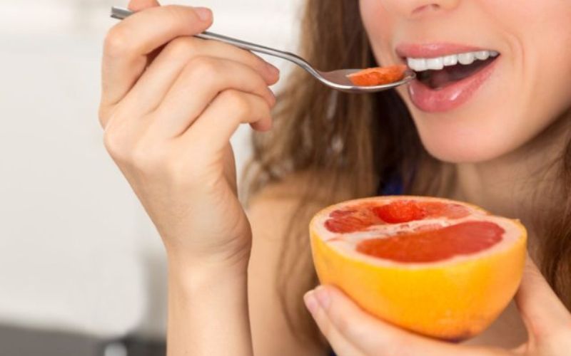 Lý do ăn bưởi hỗ trợ giảm cân hiệu quả