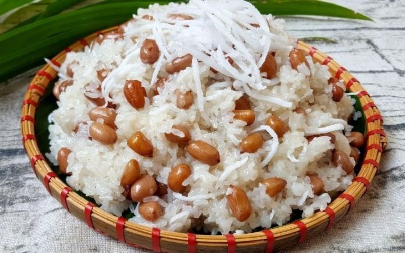 Xôi lạc chứa bao nhiêu calo?