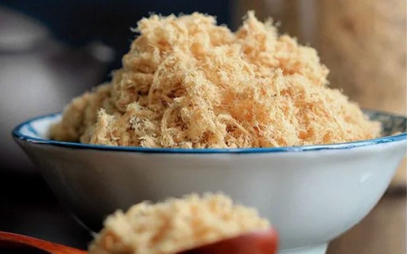 Ai nên hạn chế ăn ruốc thịt lợn?