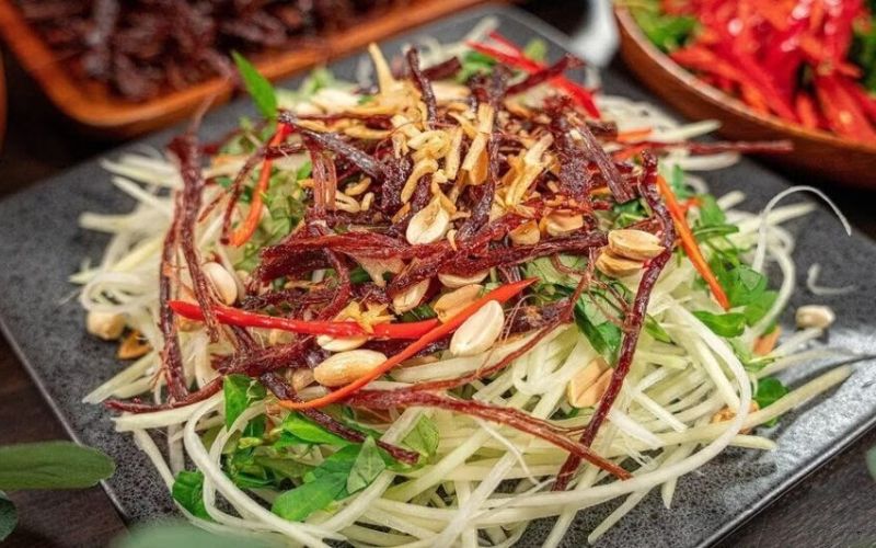 Ăn khô bò có làm da bị nổi mụn không?