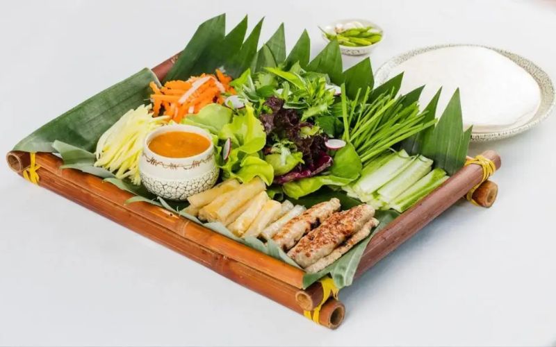 Cách ăn nem nướng vẫn giữ dáng, bảo vệ sức khỏe