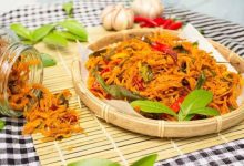 100g khô gà bao nhiêu calo